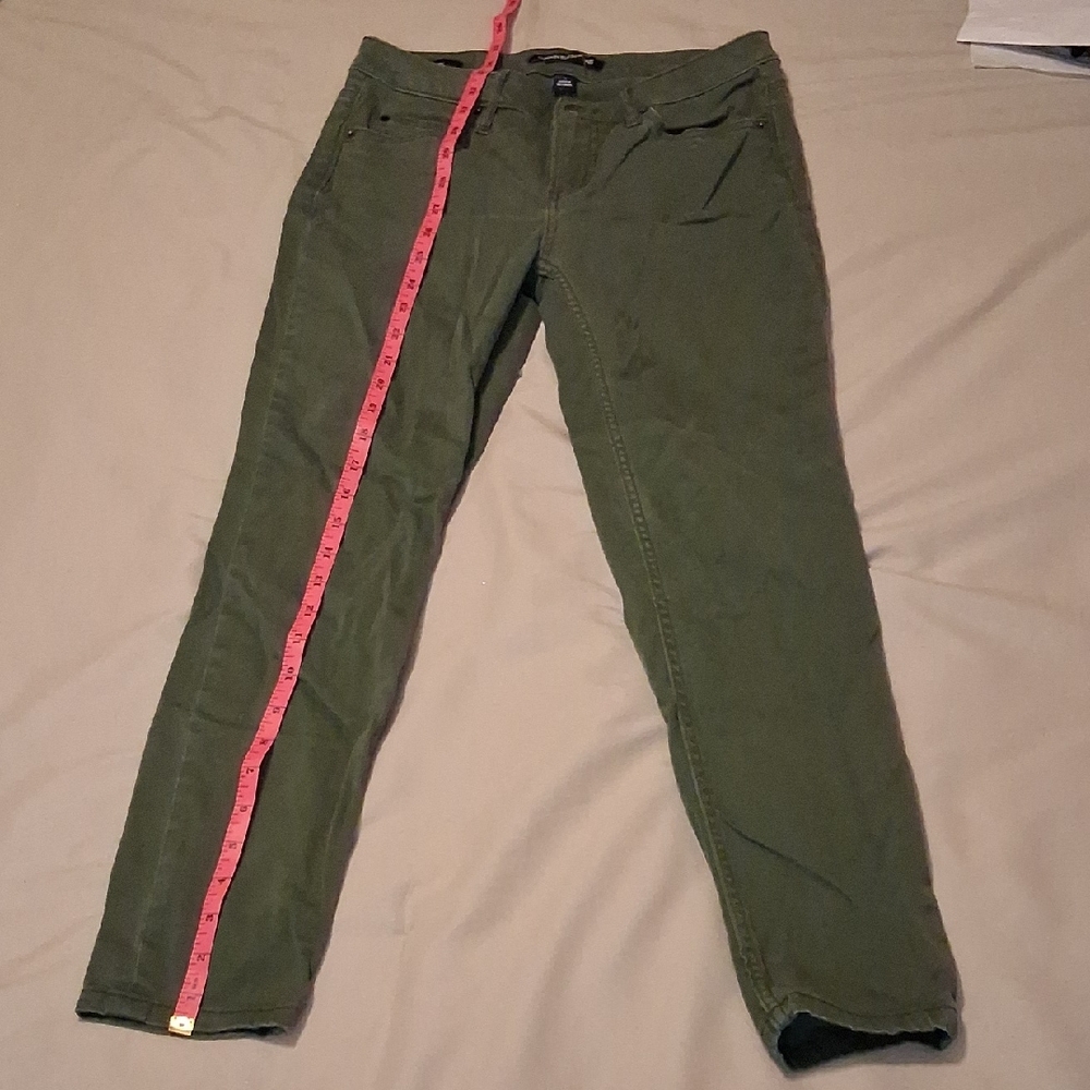 Calvin Klein Jeans in Olive, Size 4